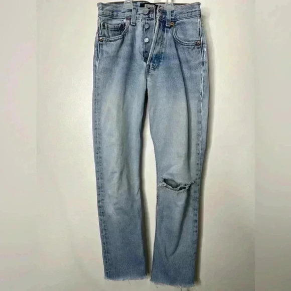 Reformation x Levis Repurposed Distressed Jeans Size 24 - Picture 1 of 8